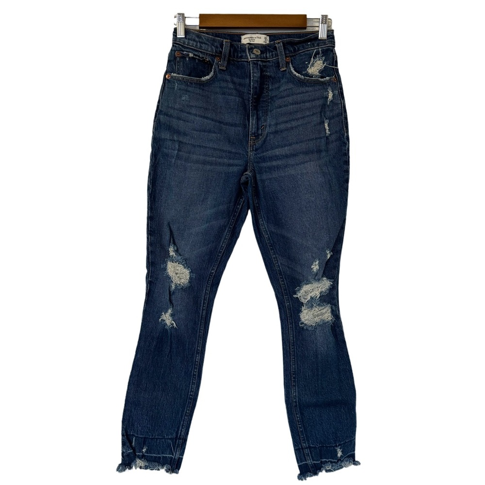 Abercrombie & Finch Women’s Distressed The Skinny High Rise Jeans‎ Size 26